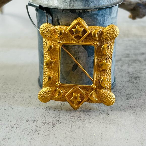 Vintage Leslie Block Prip Star and Moon Brooch - Picture 2 of 10